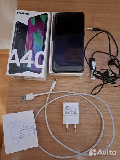 Samsung Galaxy A40, 4/64 ГБ