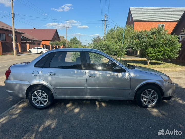 LIFAN Breez (520) 1.6 МТ, 2012, 8 000 км