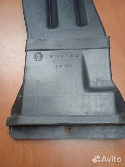 Воздуховод салона правый Mercedes-Benz E-Class