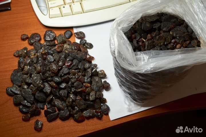 Натуральный янтарь с о. Сахалин