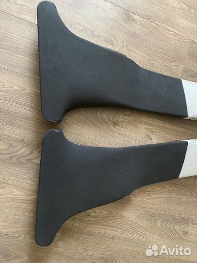 Обшивка средней стойки пара Mercedes E-Class W211