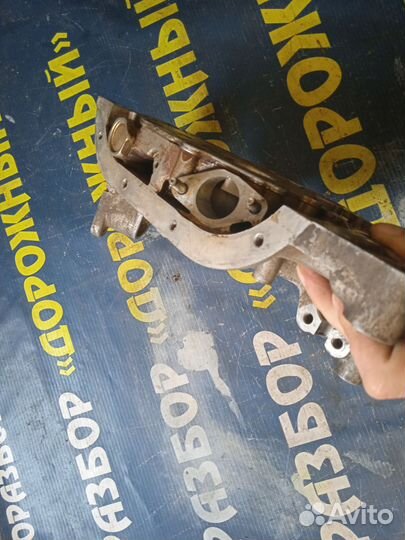 Насос масляный Toyota Land Cruiser 1510050040 UZJ1