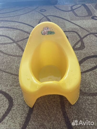 Горшок детский остался зеленого цвета