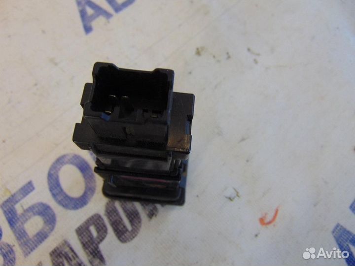 Кнопка противотуманки для Toyota Camry 2 / Vista