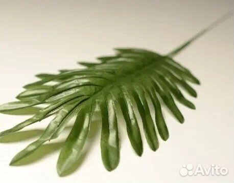 Искусственные цветы, листья