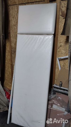 Массажная кушетка