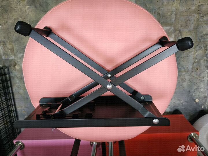 Подставка под ногу гитариста