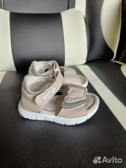 Сандалии для девочки