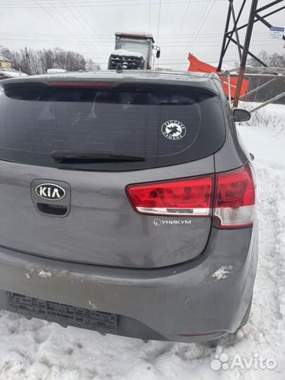 Крышка багажника Kia Rio 3