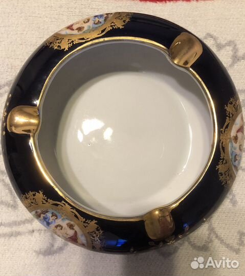 Пепельница фарфор