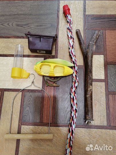 Большая клетка для птиц