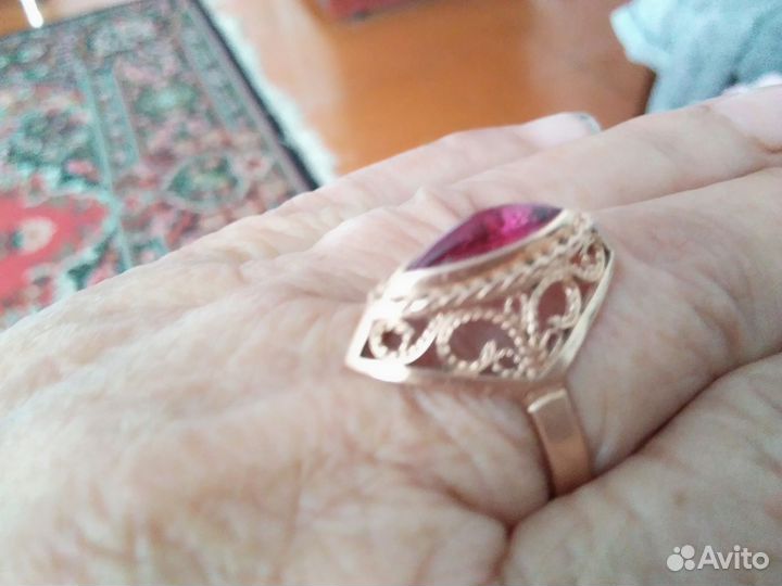 Золотое кольцо маркиз