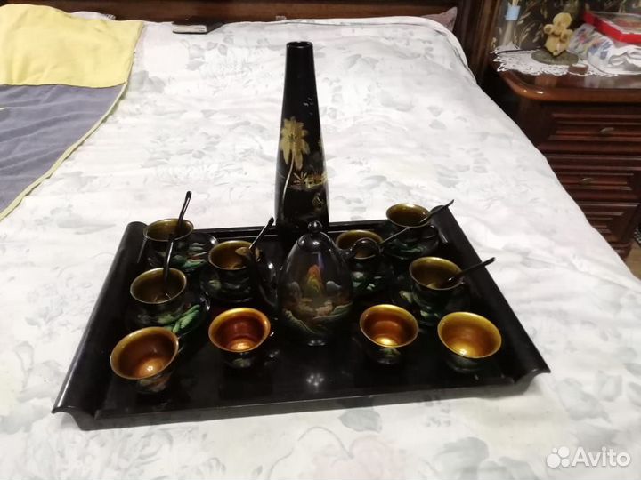 Сервиз и вазы Тиковое дерево,коллекционные ложки