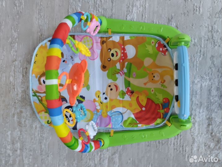 Развивающий коврик с пианино