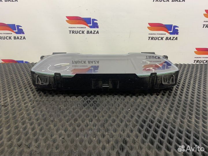 Панель приборов Renault T