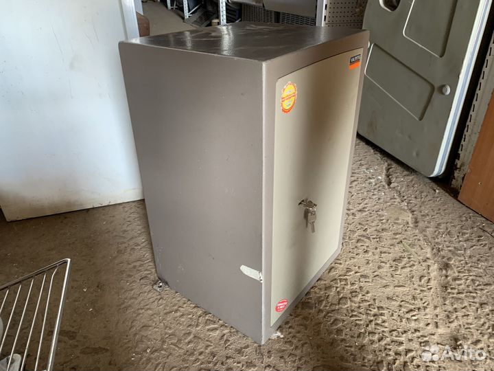 Взломостойкий сейф valberg карат ASK-67T