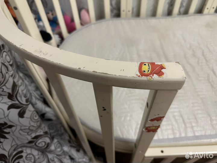 Детская овальная кроватка