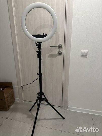 Кольцевая лампа