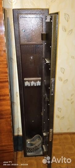 Оружейный сейф