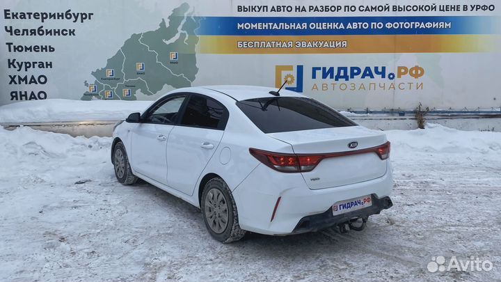 Козырек солнцезащитный правый Kia Rio 4 (FB) 85220