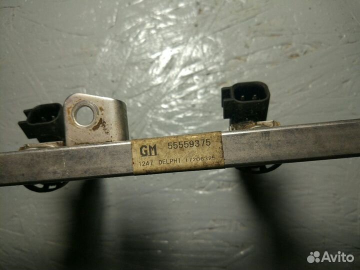 Топливная рампа и форсунки Опель астра H 1.6