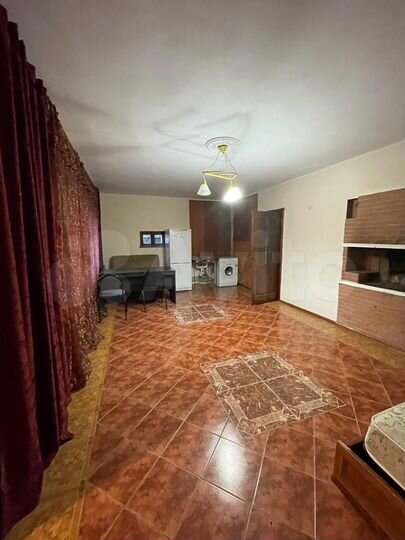 2-к. квартира, 50 м², 1/3 эт.