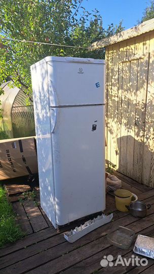 Холодильник бу
