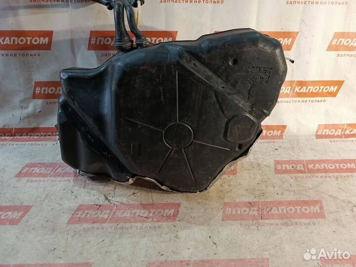 Топливный бак Volkswagen Passat B7 2011 27113