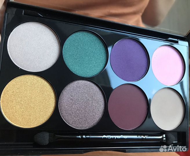 Новая голографическая палетка теней Holo Galactic