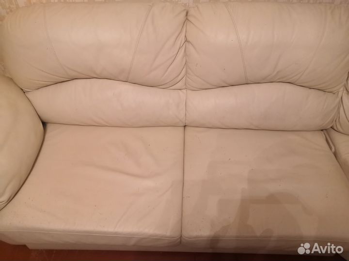 Кожаный угловой диван