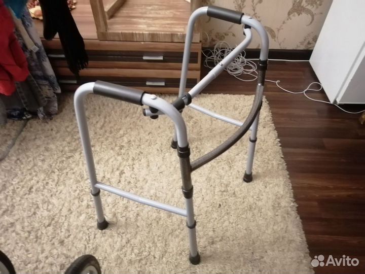 Инвалидная коляска складная бу