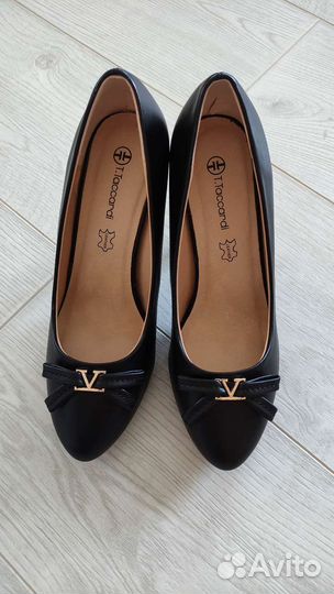 Туфли кожаные женские 39 размер