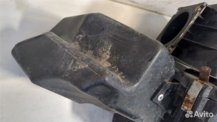 Корпус воздушного фильтра Nissan Almera N16, 2002