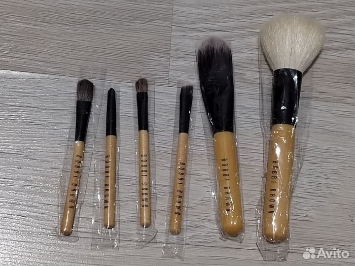 Кисти для макияжа натуральные