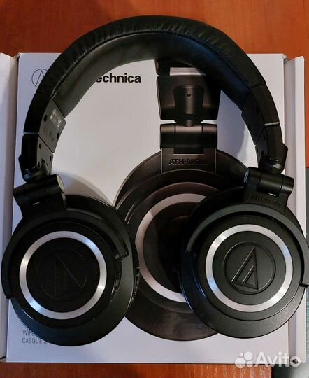 Беспроводные наушники audio technica ATH-M50xBT2