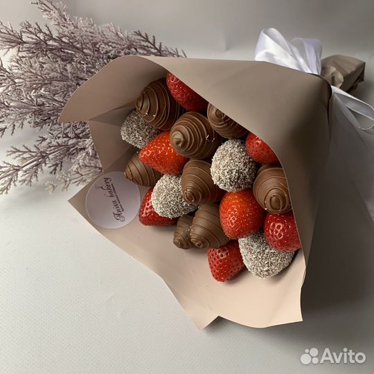 Букет из клубники в шоколаде