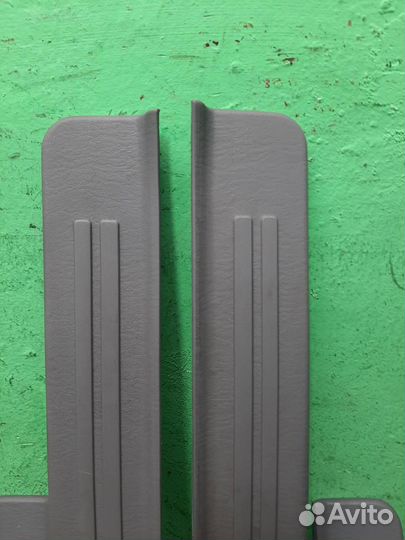 Накладка порога внутри Hyundai Matrix 2004