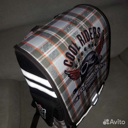 Рюкзак школьный для мальчика новый