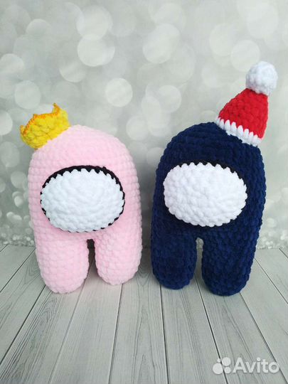 Вязаная мягкая игрушка амонг ас крючком