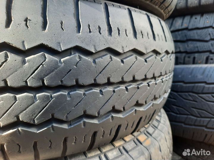 Hankook Radial RA08 215/65 R17 104T