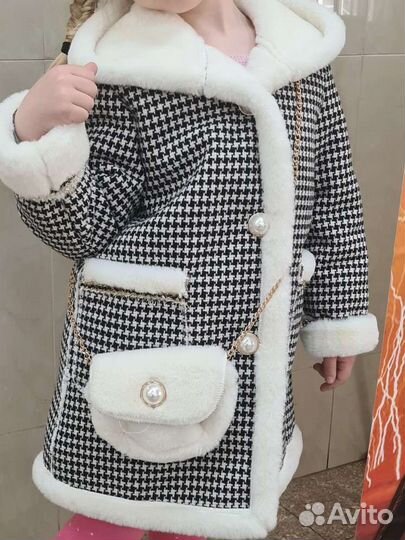 Пальто для девочки 110-116