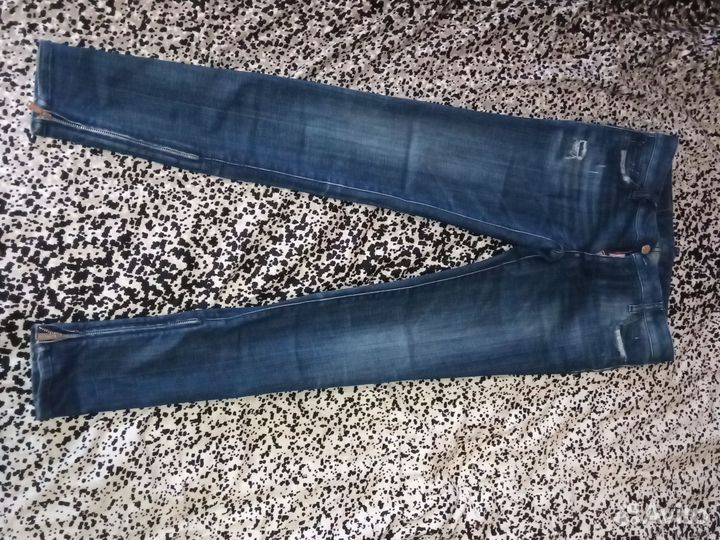 Джинсы dsquared2 женские разм.25