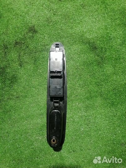 Блок управления стеклоподъемниками Kia Rio