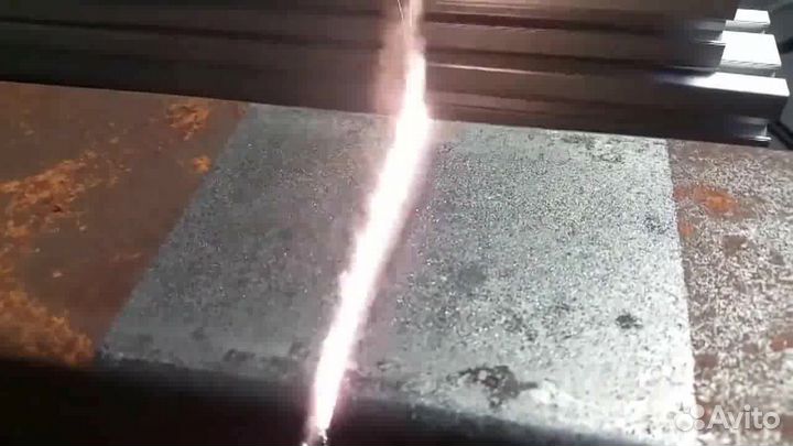 Лазерная чистка и сварка металла