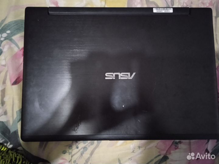 Ноутбук asus