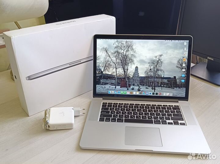 MacBook Pro 15 2015 16/500 R9