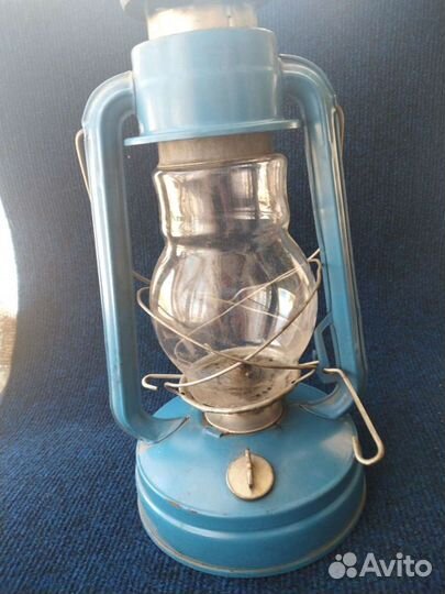 Фонарь керосиновый