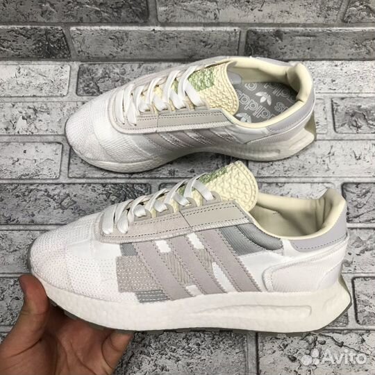 Кроссовки Adidas Retropy