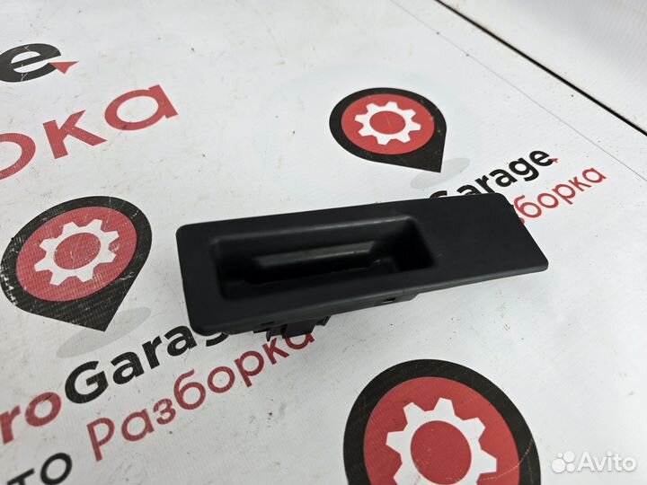 Кнопка ручка багажника BMW 5 F10 F11 F18 F07
