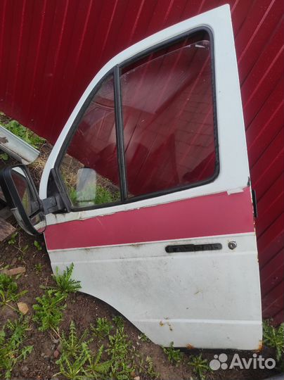 Дверь левая газель
